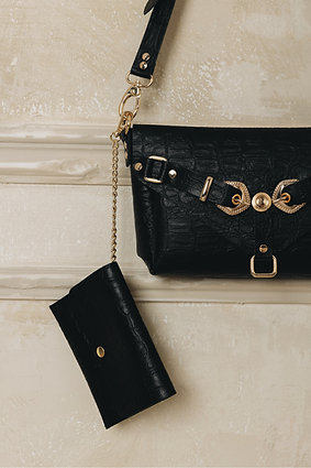 Messy Shoulder Bag in Black Leather - Image 3